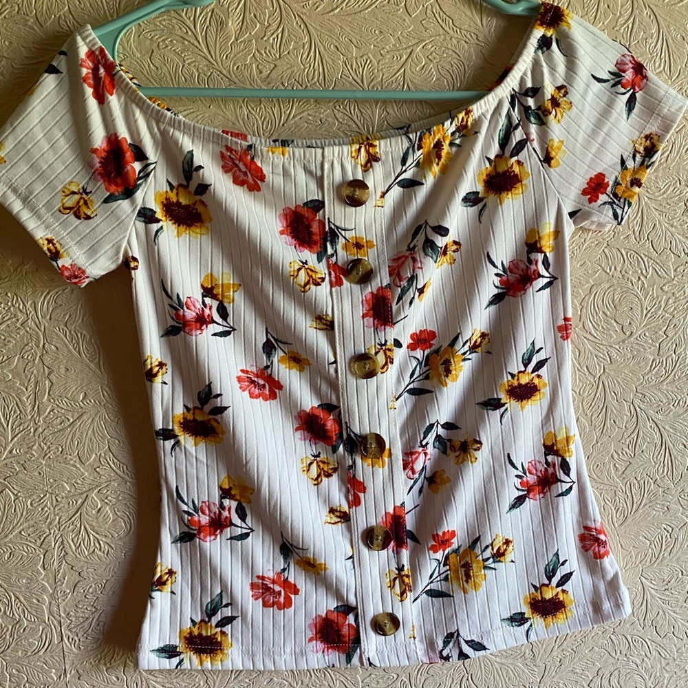 Floral top